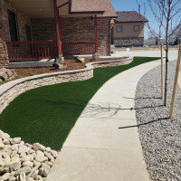 2032 Turf with Stone Seat Wall Front Yard