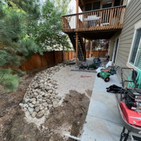 2121 - Home with Deck Stairs Turf Before