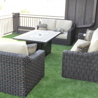 0916A - Turf Lawn Sitting Area